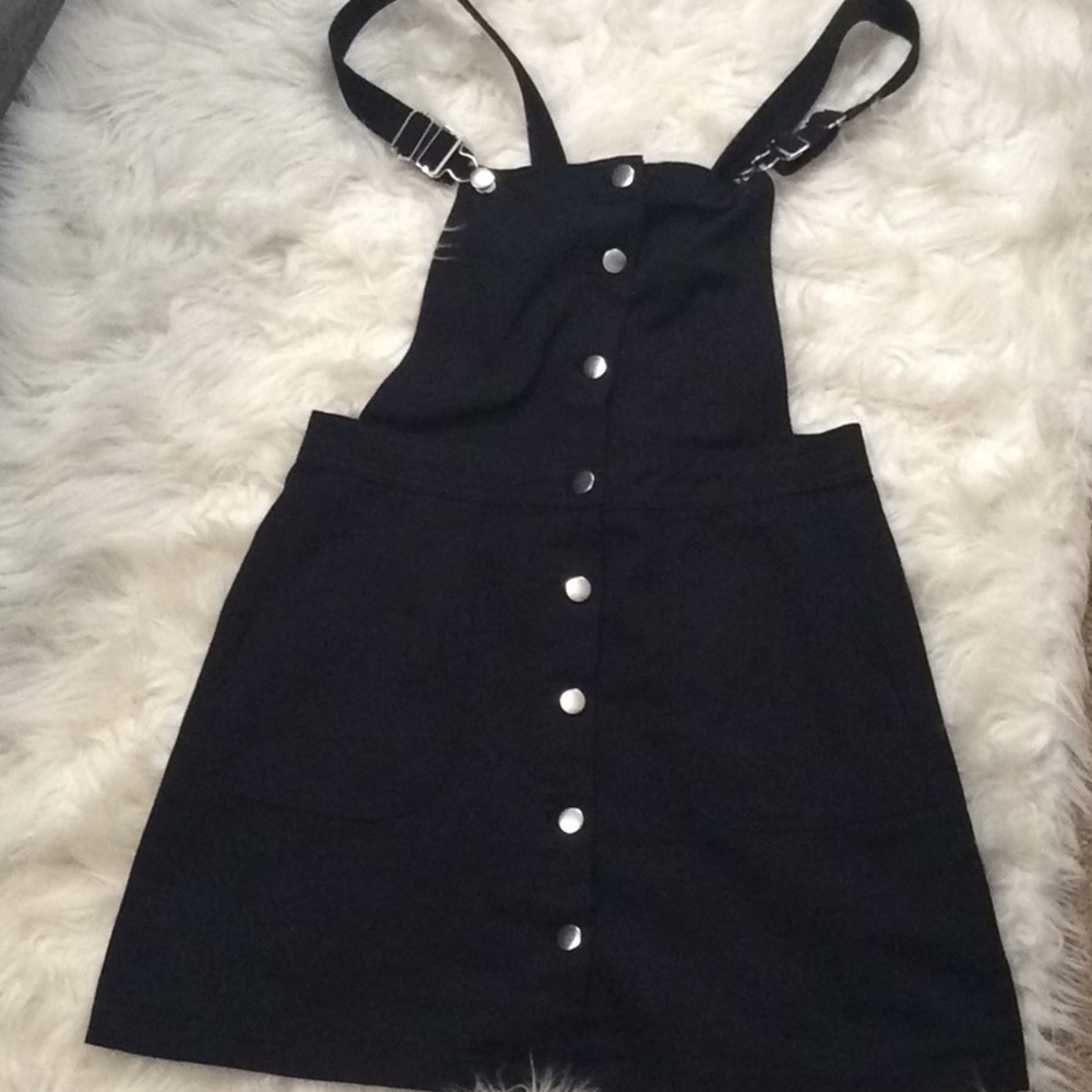 Cute black jean overalls dress👗